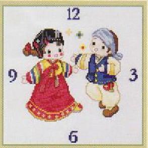 2 bé mặc hanbok
