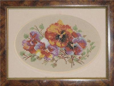 Buttonhole with pansy