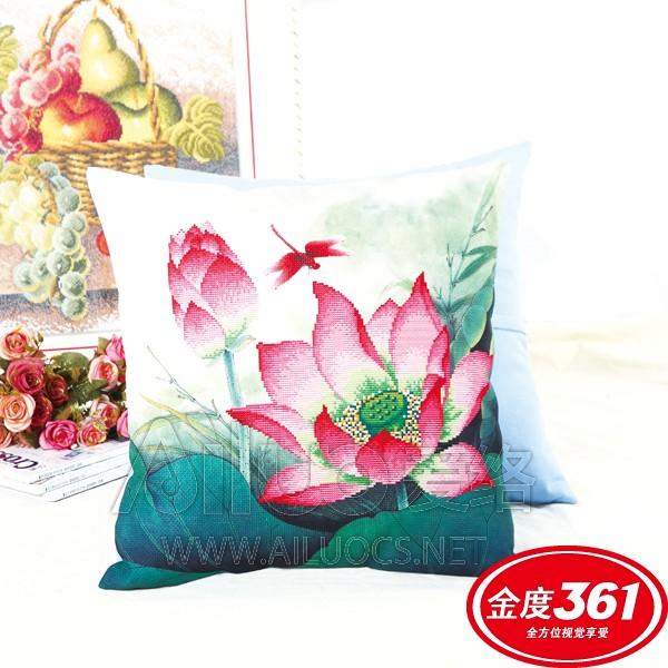 Áo Gối Thêu Chữ Thập Hoa Sen Thanh Khiết